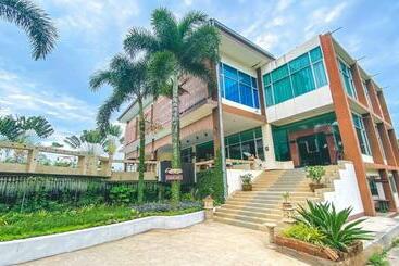 هتل Muak Lek Forest Resort