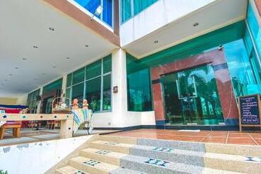 هتل Muak Lek Forest Resort