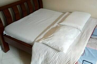 هتل Paramount Guest House