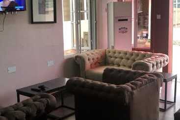 هتل Winthrop Suites