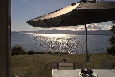 Koutu Beach Bed And Breakfast