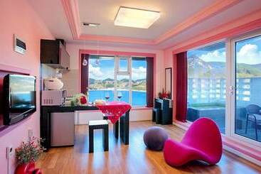 Namhae Elnido Pension