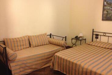 پانسیون Guesthouse Alloggi Agli Artisti