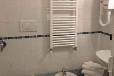 پانسیون Guesthouse Alloggi Agli Artisti