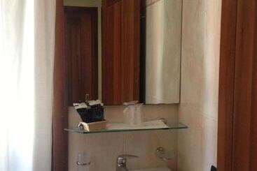 پانسیون Guesthouse Alloggi Agli Artisti