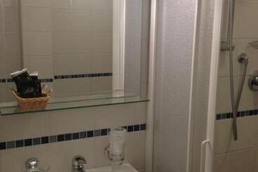 پانسیون Guesthouse Alloggi Agli Artisti