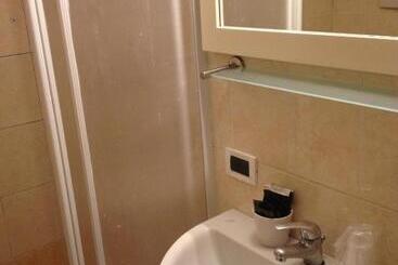 پانسیون Guesthouse Alloggi Agli Artisti