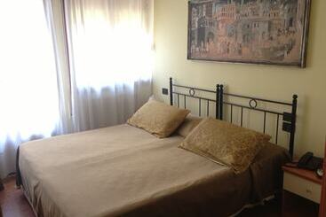 پانسیون Guesthouse Alloggi Agli Artisti