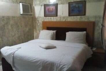 پانسیون Jerry Cedarwood Guest House