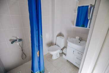 پانسیون Laura Guest House