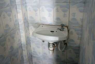 پانسیون Othaya Annex Lodge