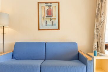 P&v Residence Saint Laurent Du Var