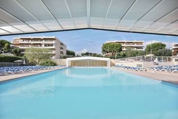 P&v Residence Saint Laurent Du Var