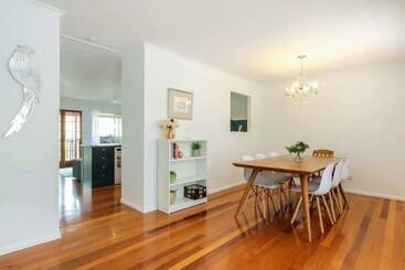 Stylish 3bd Family Home In Leafy Paddington
