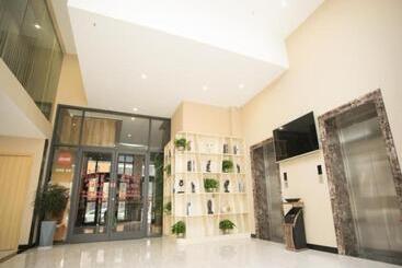 هتل 7 Days Premium Chengde University Highspeed Railway Station