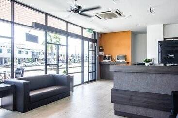 Big Orange Hotel Jitra