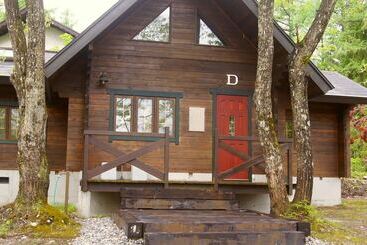 هتل Hakuba Brownie Cottage
