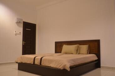 هتل Lsh Rest House