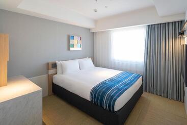 هتل Okinawa Hinode Resort And Hot Spring