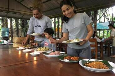 هاستل Tegal Dukuh Camp