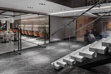 هتل Four Points By Sheraton Flushing