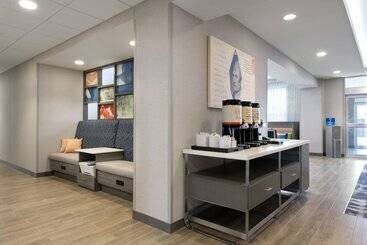 هتل Hampton Inn & Suites St. Charles Old Town Area