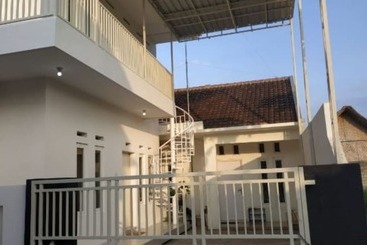 هتل Sunrise Of Java