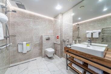 Kravt Nevsky Hotel And Spa