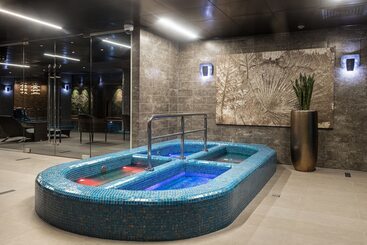 Kravt Nevsky Hotel And Spa