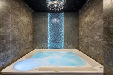 Kravt Nevsky Hotel And Spa