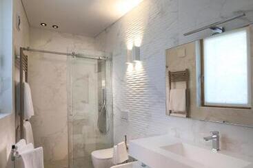 تختخواب و صبحانه Chalet Blanc Cervinia