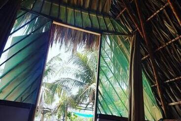 تختخواب و صبحانه Mi Casa En La Playa