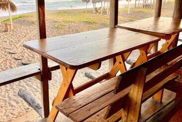 تختخواب و صبحانه Mi Casa En La Playa