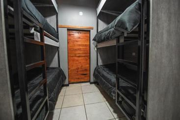 El Refugio Lodge Hostel