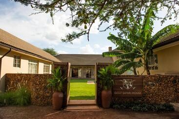 هتل The Safari House