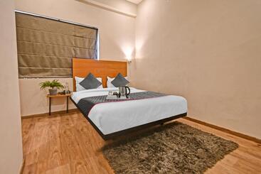 هتل Townhouse 453 Malviya Nagar