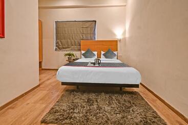 هتل Townhouse 453 Malviya Nagar