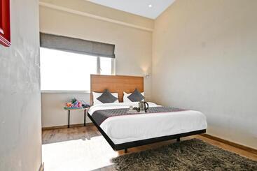 هتل Townhouse 453 Malviya Nagar