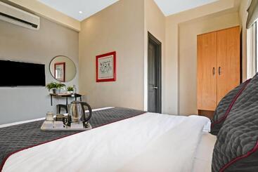 هتل Townhouse 453 Malviya Nagar
