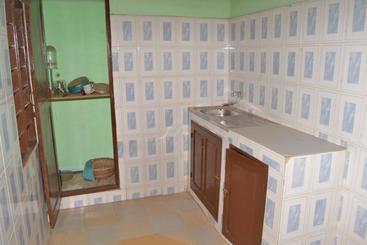 White Horse Hotel Porto Novo