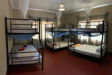 Pazuri Hostel