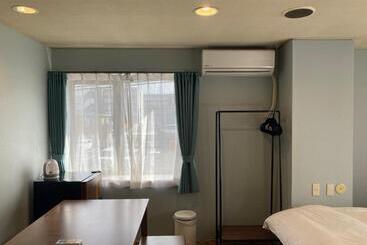 Pensiune J Hoppers Beppu Guesthouse ジェイホッパーズ別府ゲストハウス