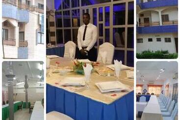 White Horse Hotel Porto Novo
