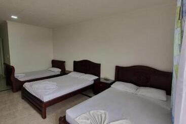 Zahira Hotel Melgar