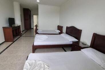 Zahira Hotel Melgar