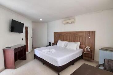 Zahira Hotel Melgar