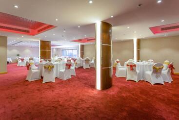 هتل Al Safir Tower Residence