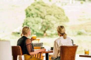 בית מלון כפרי Beechmont Estate