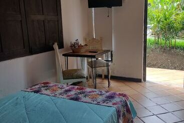 هتل Villa Juana