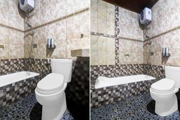 Oyo 11350o Hotel R Cantika Syariah